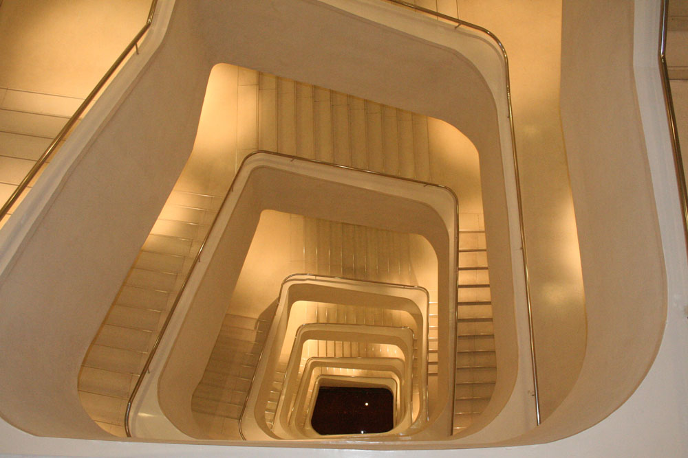 Perfiles de aluminio en escaleras